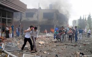 Sirija: U zračnom napadu sirijske vojske 43 mrtvih i 50 povrijeđenih 